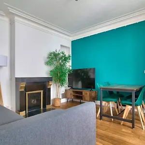 Appartement Luxurious 1 Bedroom Notre Dame De Monge Free Netflix, Paris
